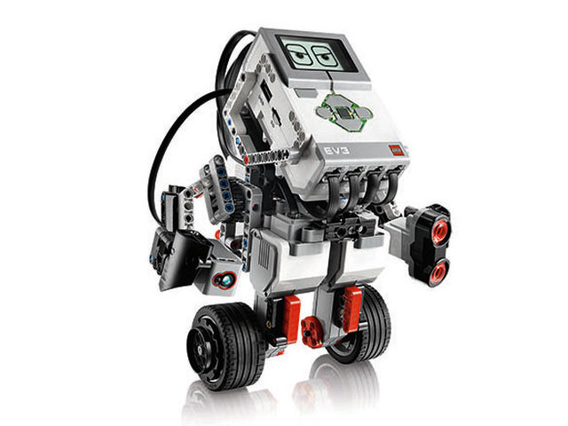 Lego robot on sale public