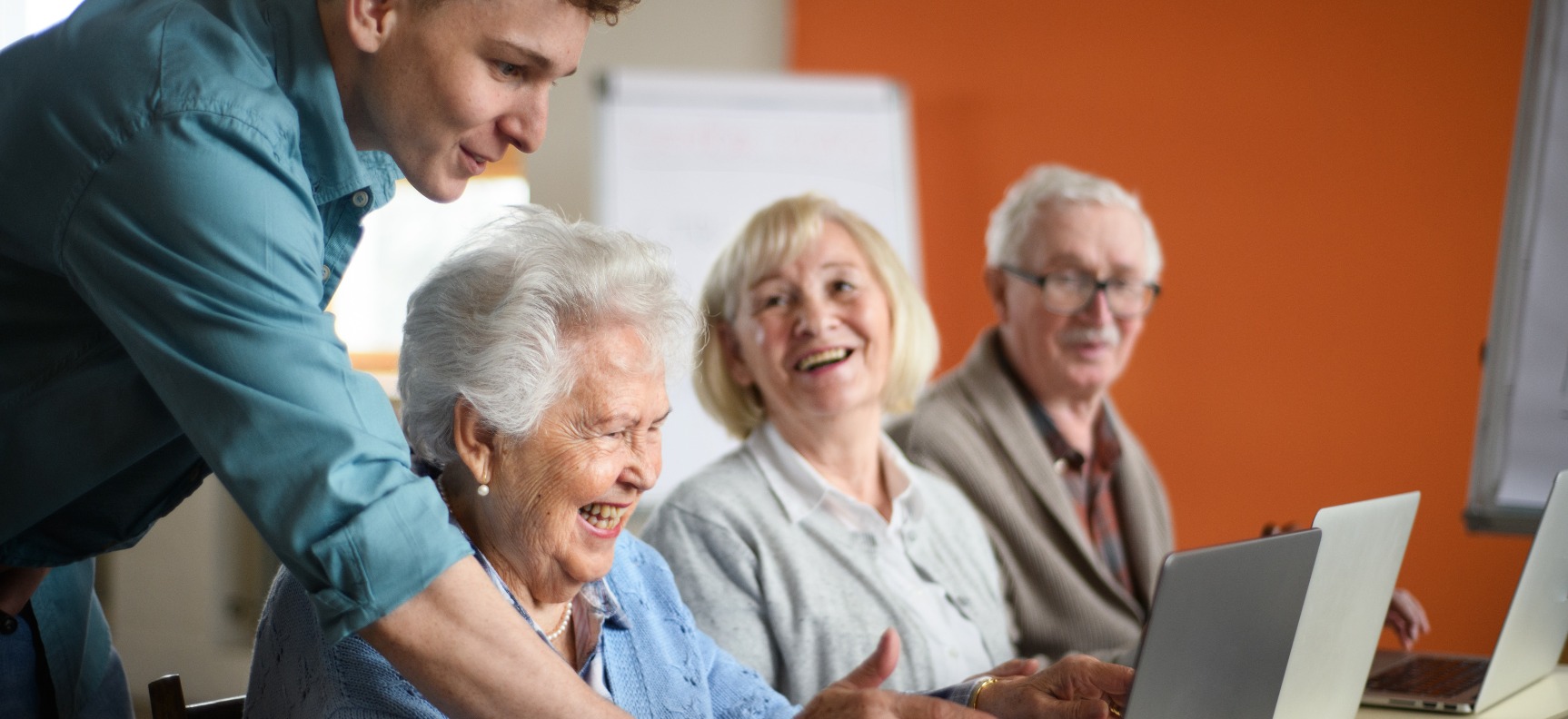 Beginner computer skills for seniors with MTC at Gosford